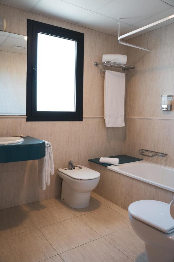 Ferienwohnung Beatrix 2000 Pineda de Mar Exterior foto